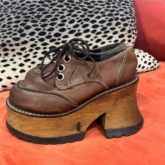 London Underground Shoes - London Underground 90s Platform Shoes Vintage Brown Leather Grunge Y2K Sz 6-6.5